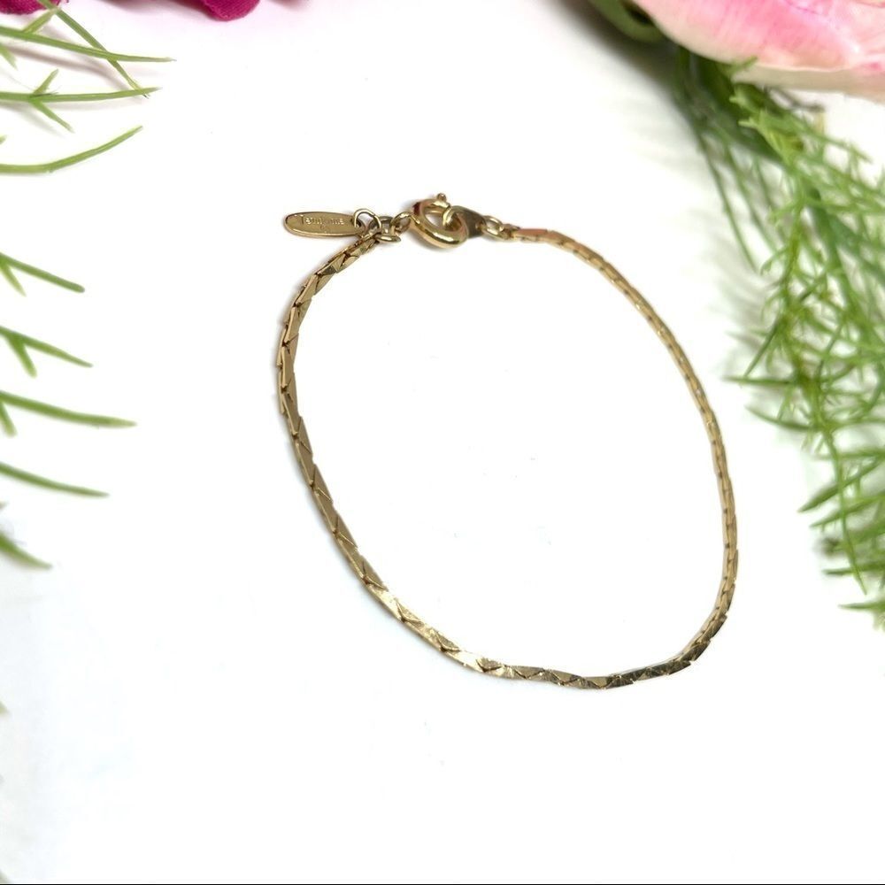 VINTAGE⚜️VENDOME Golden Chain Link Bracelet - Picture 4 of 8